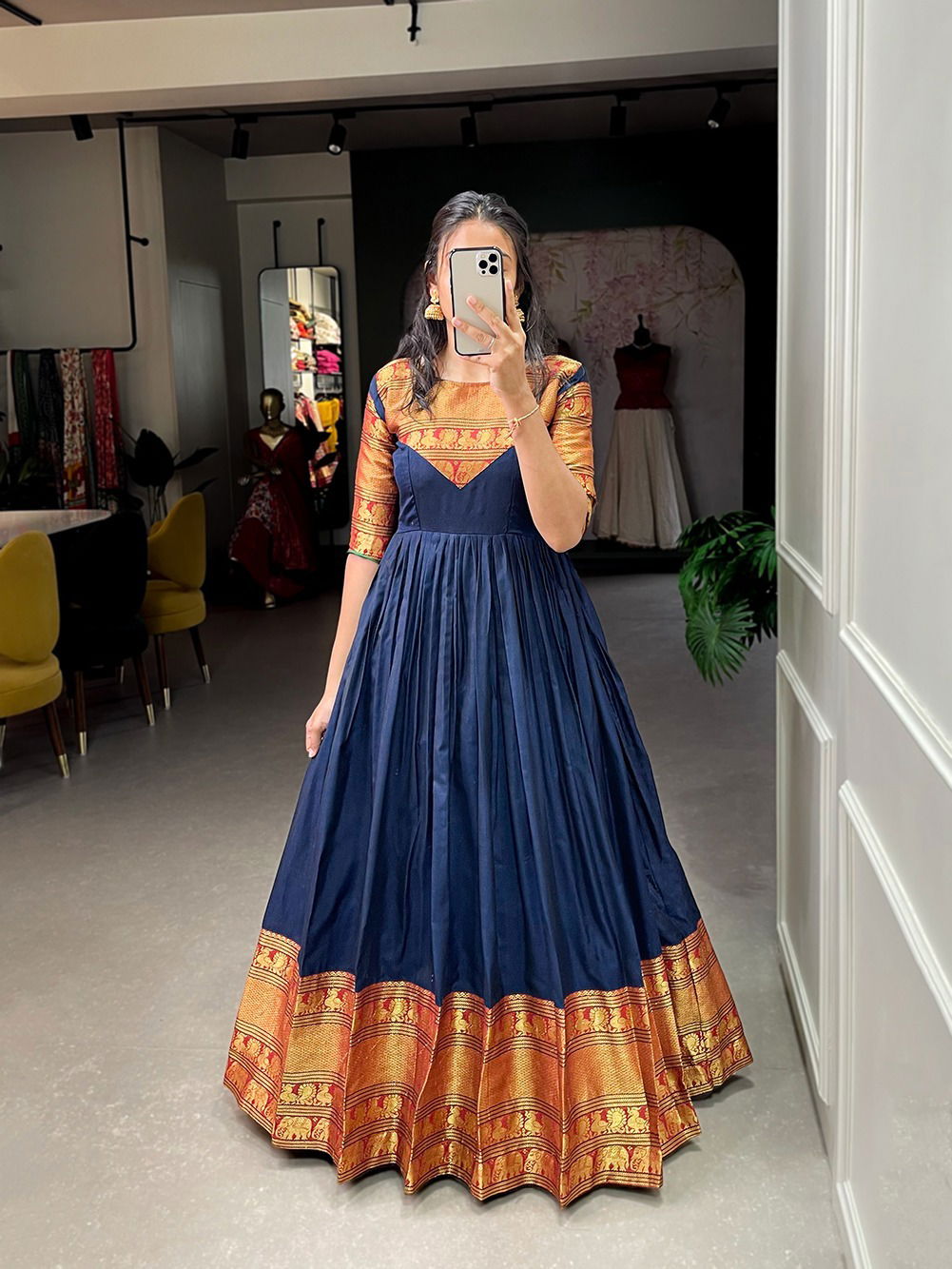LC 71 By Laabh Narayan Pet Cotton Designer Gown Wholesale Suppliers In Mumbai